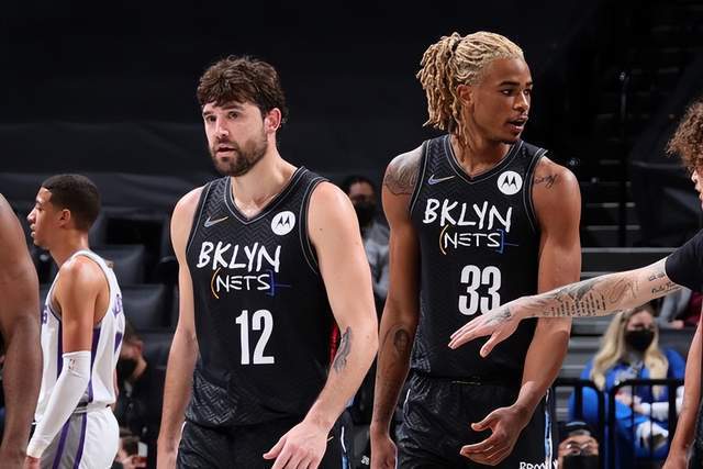 爱游戏全站-篮网核心球员伤退,球队未来走势成疑,电子是否提高.